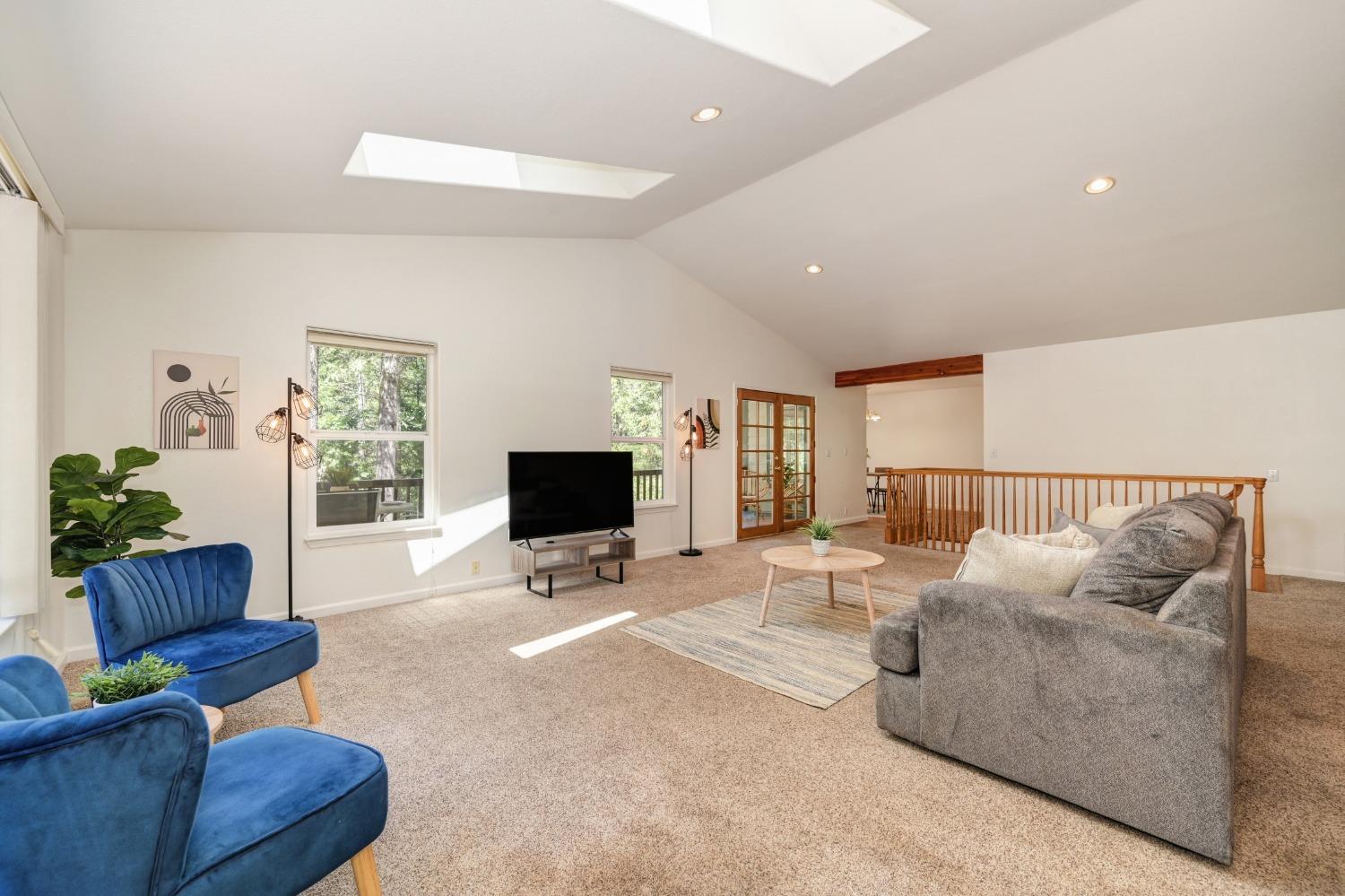 Detail Gallery Image 10 of 91 For 17377 Broken Arrow Pl, Nevada City,  CA 95959 - 4 Beds | 2 Baths