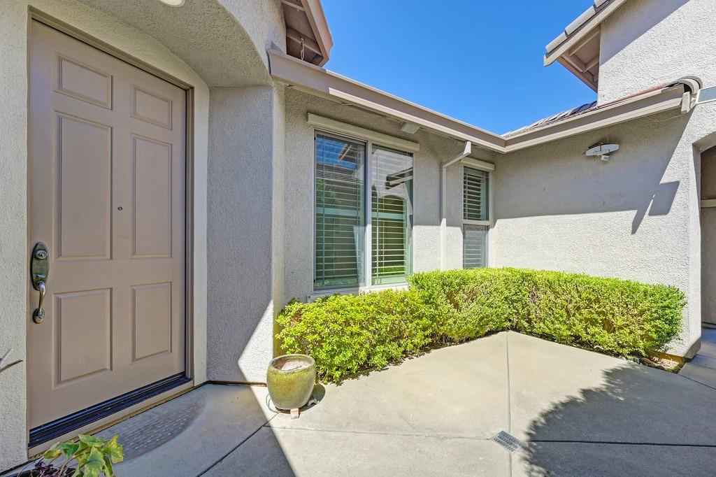 Detail Gallery Image 6 of 42 For 11974 Mandolin Way, Rancho Cordova,  CA 95742 - 4 Beds | 2/1 Baths