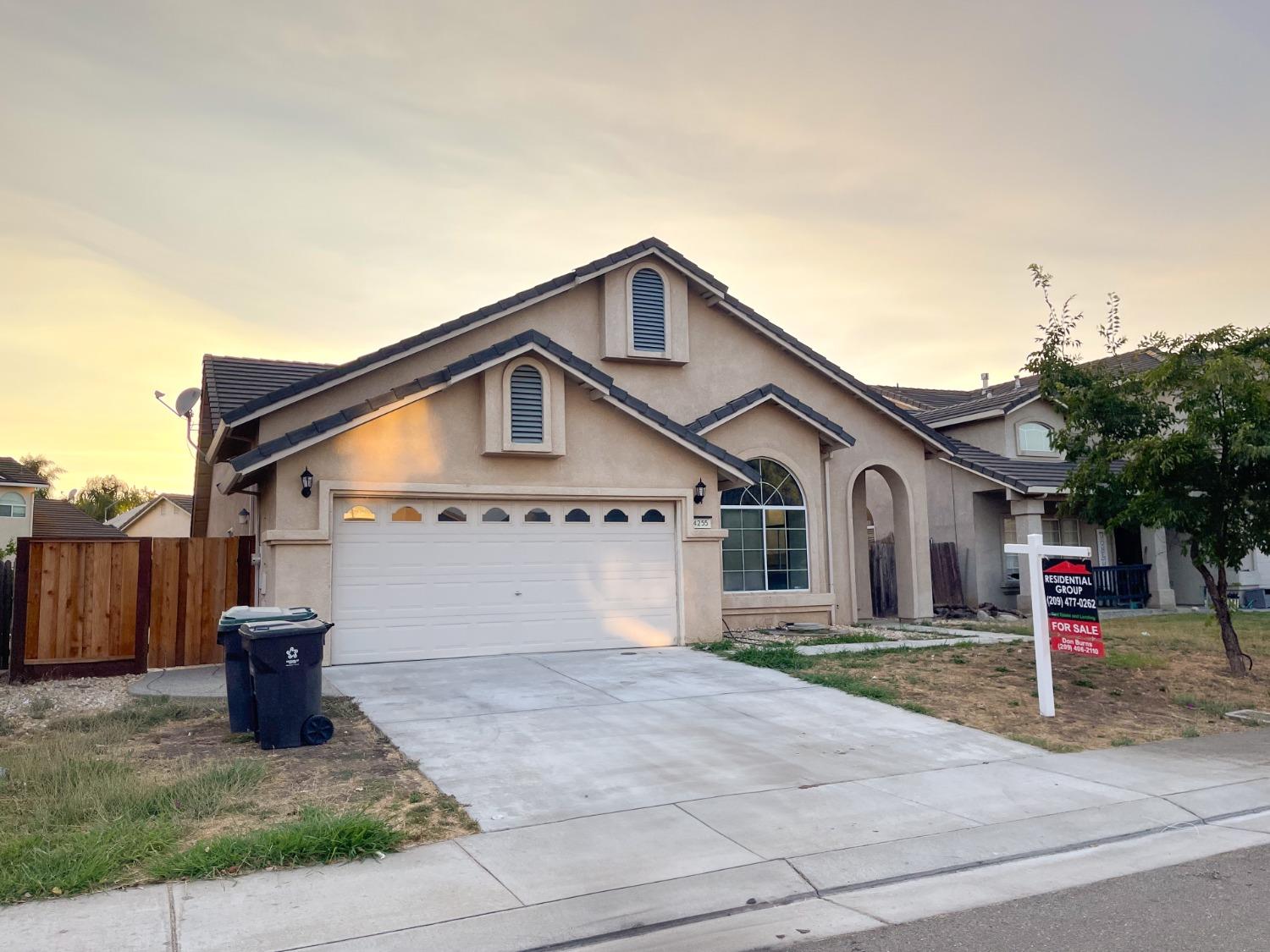 Detail Gallery Image 2 of 18 For 4255 Turbigo Ct, Stockton,  CA 95206 - 3 Beds | 2 Baths