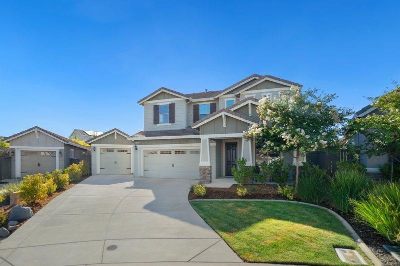 Detail Gallery Image 1 of 1 For 751 Baronial Ct, Rocklin,  CA 95765 - 4 Beds | 4 Baths