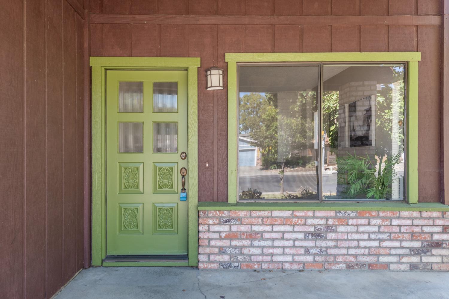 Detail Gallery Image 3 of 25 For 2306 E 8th St, Davis,  CA 95618 - 2 Beds | 1 Baths