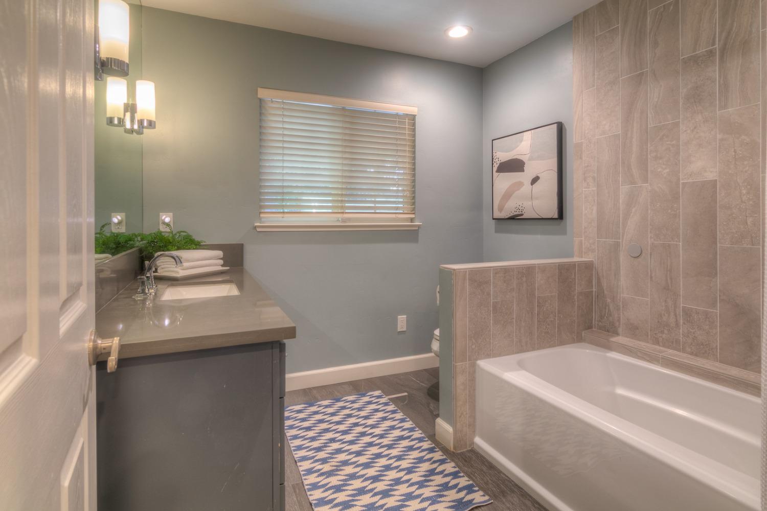 Detail Gallery Image 27 of 60 For 3351 Ben Lomond Dr, Sacramento,  CA 95821 - 3 Beds | 2/1 Baths