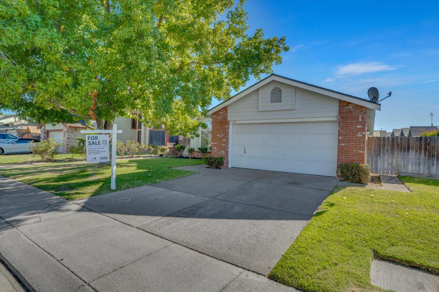 Detail Gallery Image 2 of 30 For 1230 Mohr Cir, Manteca,  CA 95337 - 3 Beds | 2 Baths