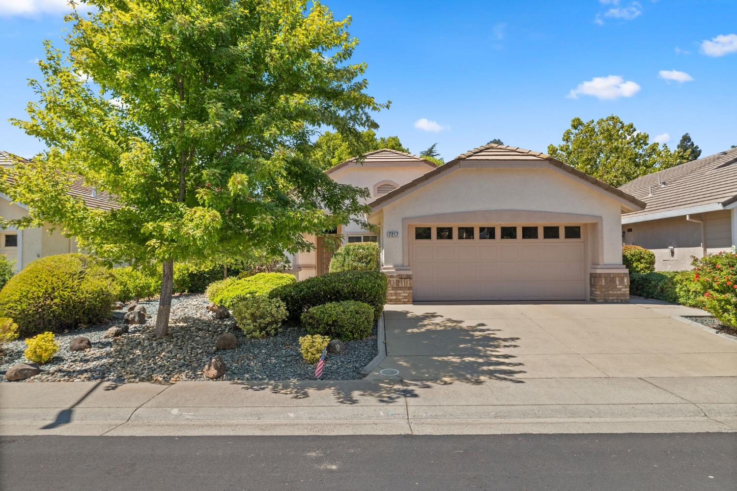 Detail Gallery Image 1 of 1 For 7217 Shadylane Way, Roseville,  CA 95747 - 2 Beds | 1/1 Baths