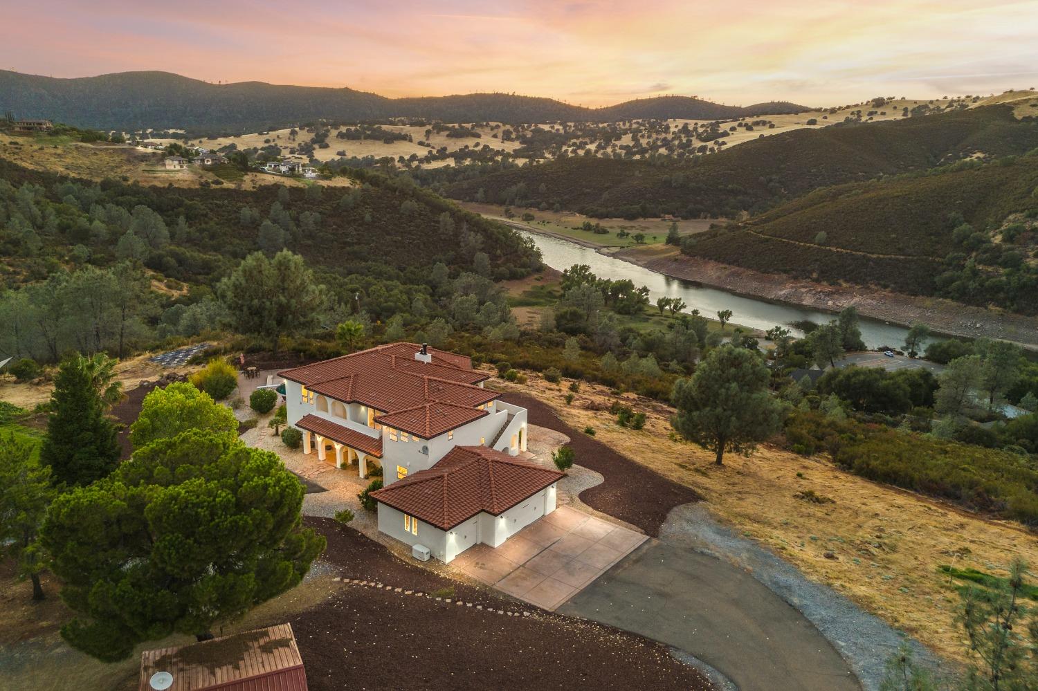 Detail Gallery Image 74 of 81 For 1745 Dorado Ridge Trail, El Dorado Hills,  CA 95762 - 4 Beds | 5 Baths