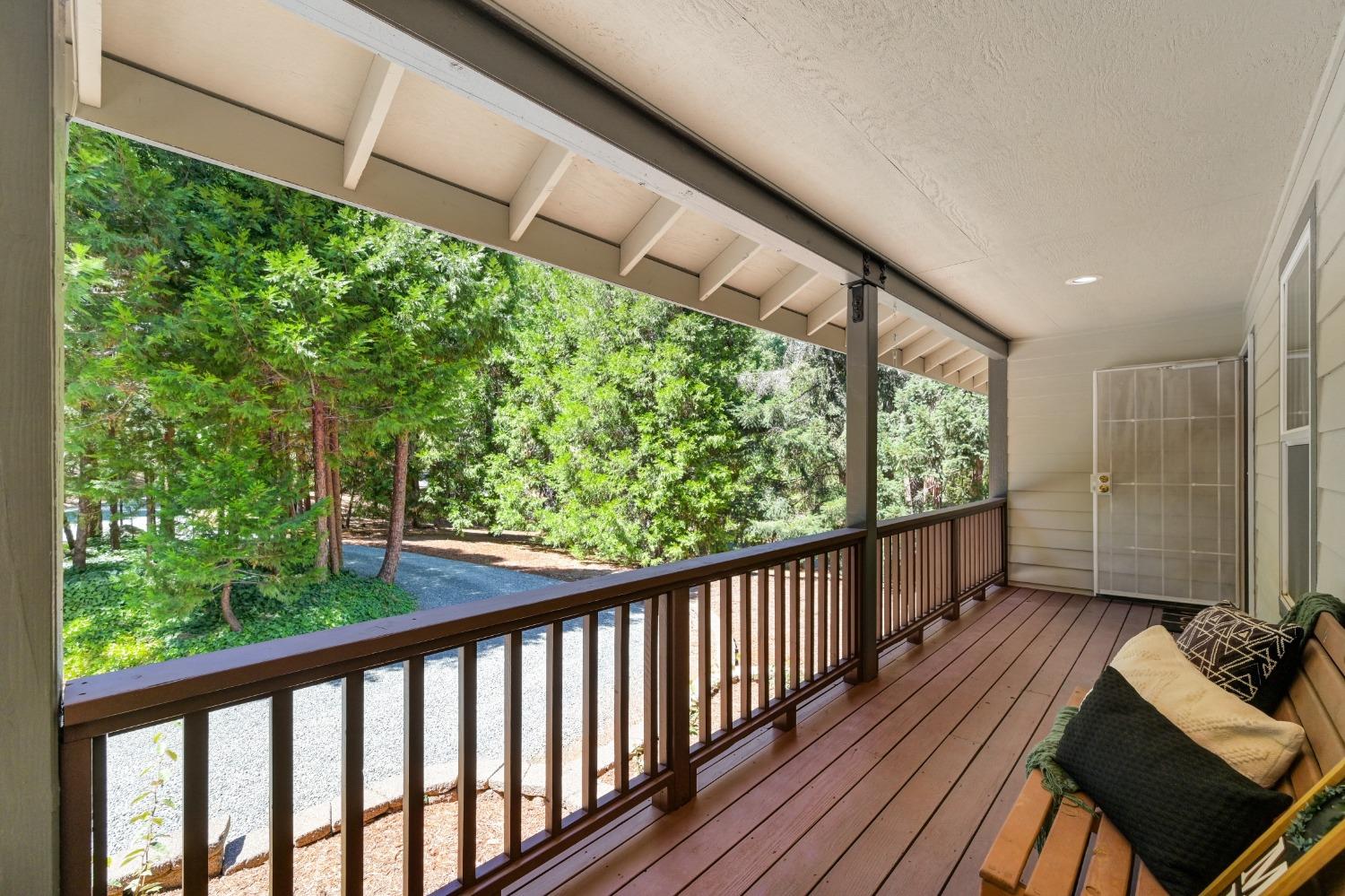 Detail Gallery Image 3 of 91 For 17377 Broken Arrow Pl, Nevada City,  CA 95959 - 4 Beds | 2 Baths