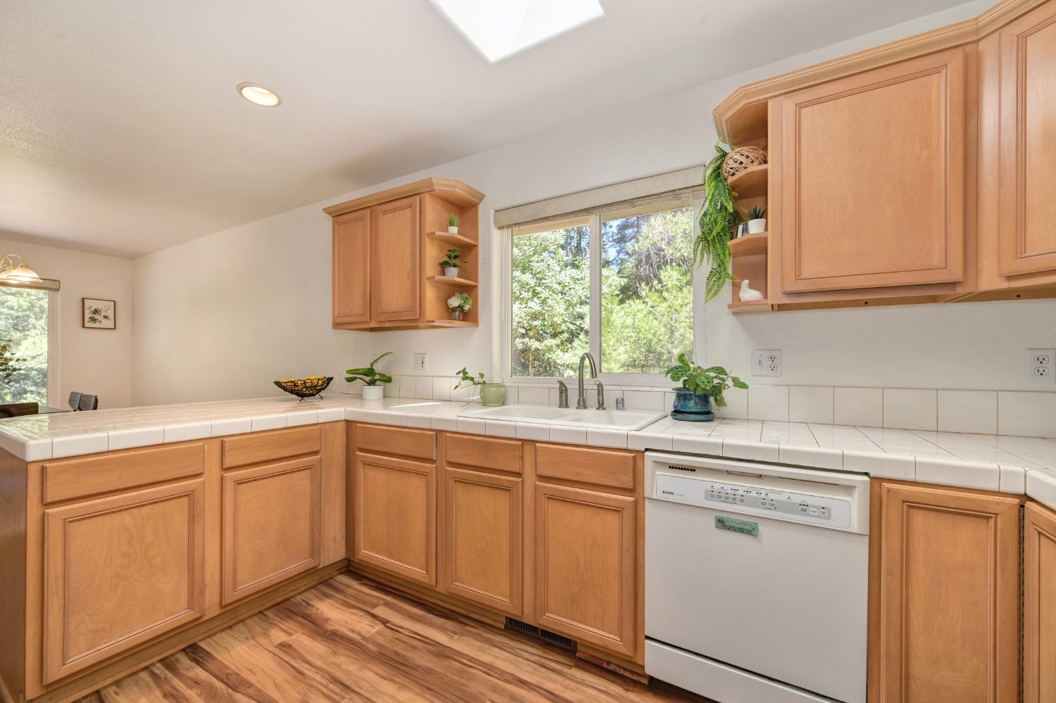 Detail Gallery Image 21 of 91 For 17377 Broken Arrow Pl, Nevada City,  CA 95959 - 4 Beds | 2 Baths