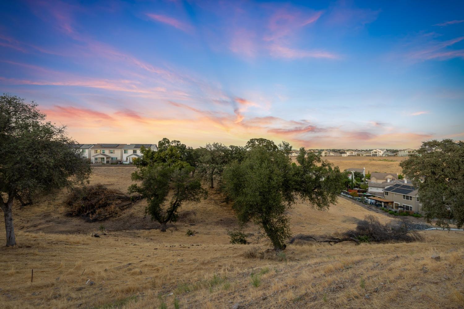 Detail Gallery Image 6 of 52 For 3217 Dakota Ct, Rocklin,  CA 95765 - 5 Beds | 3 Baths