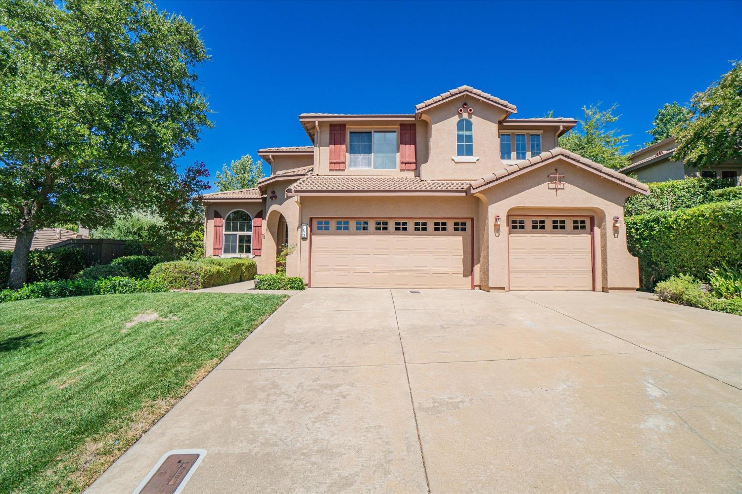 Detail Gallery Image 1 of 50 For 5072 Garlenda Dr, El Dorado Hills,  CA 95762 - 4 Beds | 3 Baths