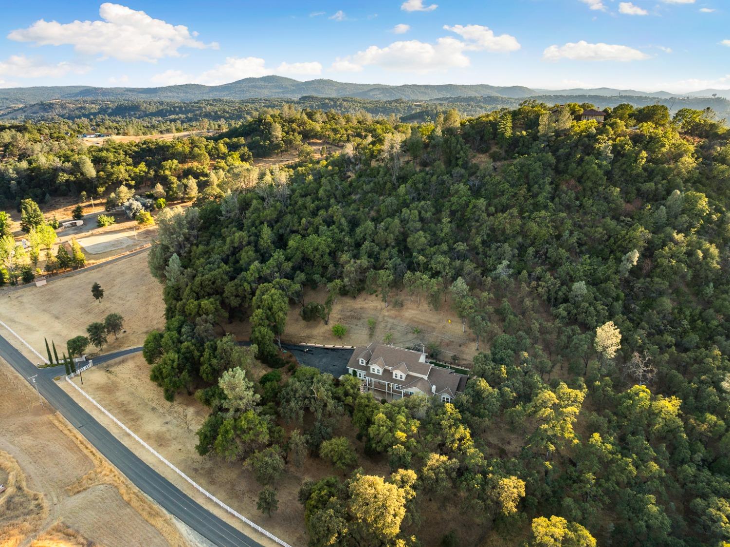 Detail Gallery Image 92 of 99 For 1300 Large Oak Dr, Placerville,  CA 95667 - 3 Beds | 4 Baths