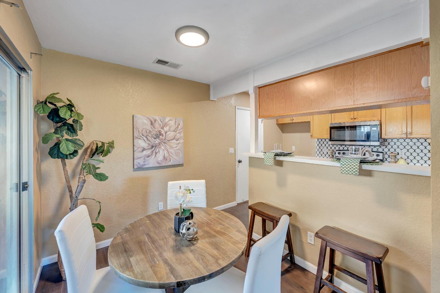 Detail Gallery Image 9 of 34 For 1819 S Cherokee Ln #45,  Lodi,  CA 95240 - 2 Beds | 1 Baths