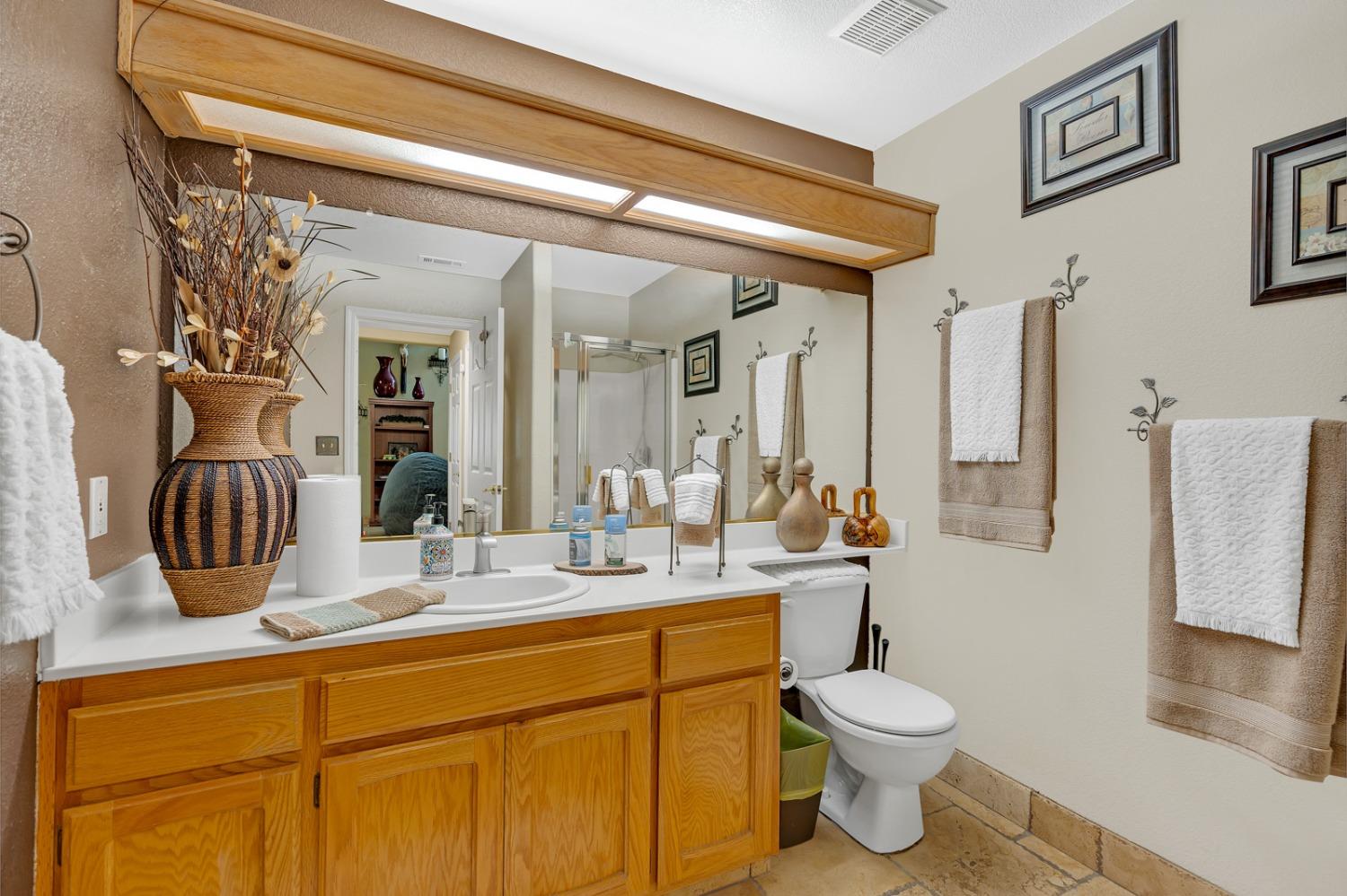 Detail Gallery Image 22 of 59 For 191 Birchwood Ave, Los Banos,  CA 93635 - 5 Beds | 4 Baths