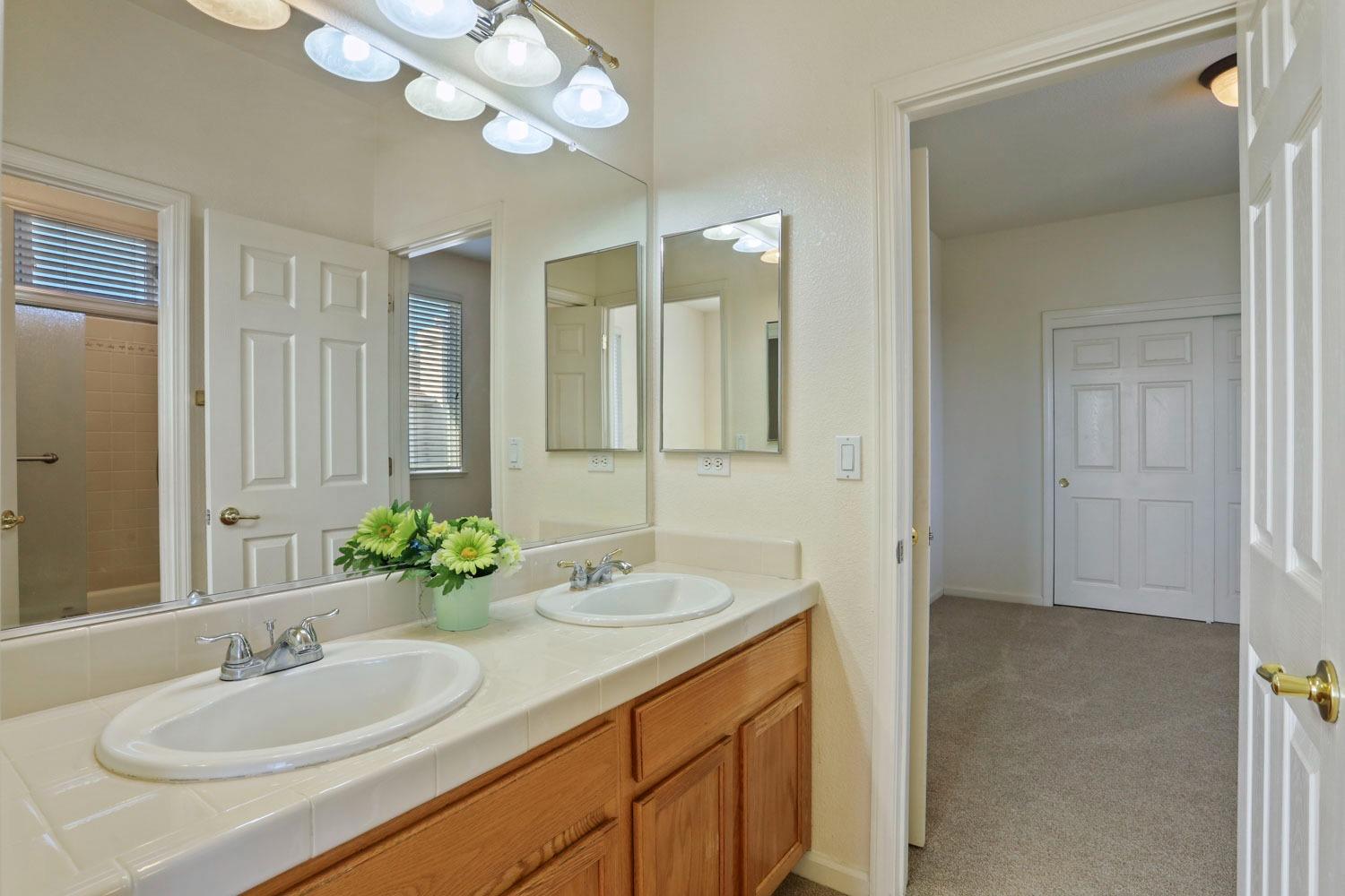 Detail Gallery Image 29 of 57 For 5641 Saint Andrews Dr, Stockton,  CA 95219 - 4 Beds | 3/1 Baths