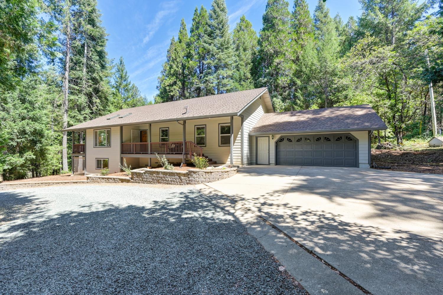 Detail Gallery Image 1 of 91 For 17377 Broken Arrow Pl, Nevada City,  CA 95959 - 4 Beds | 2 Baths