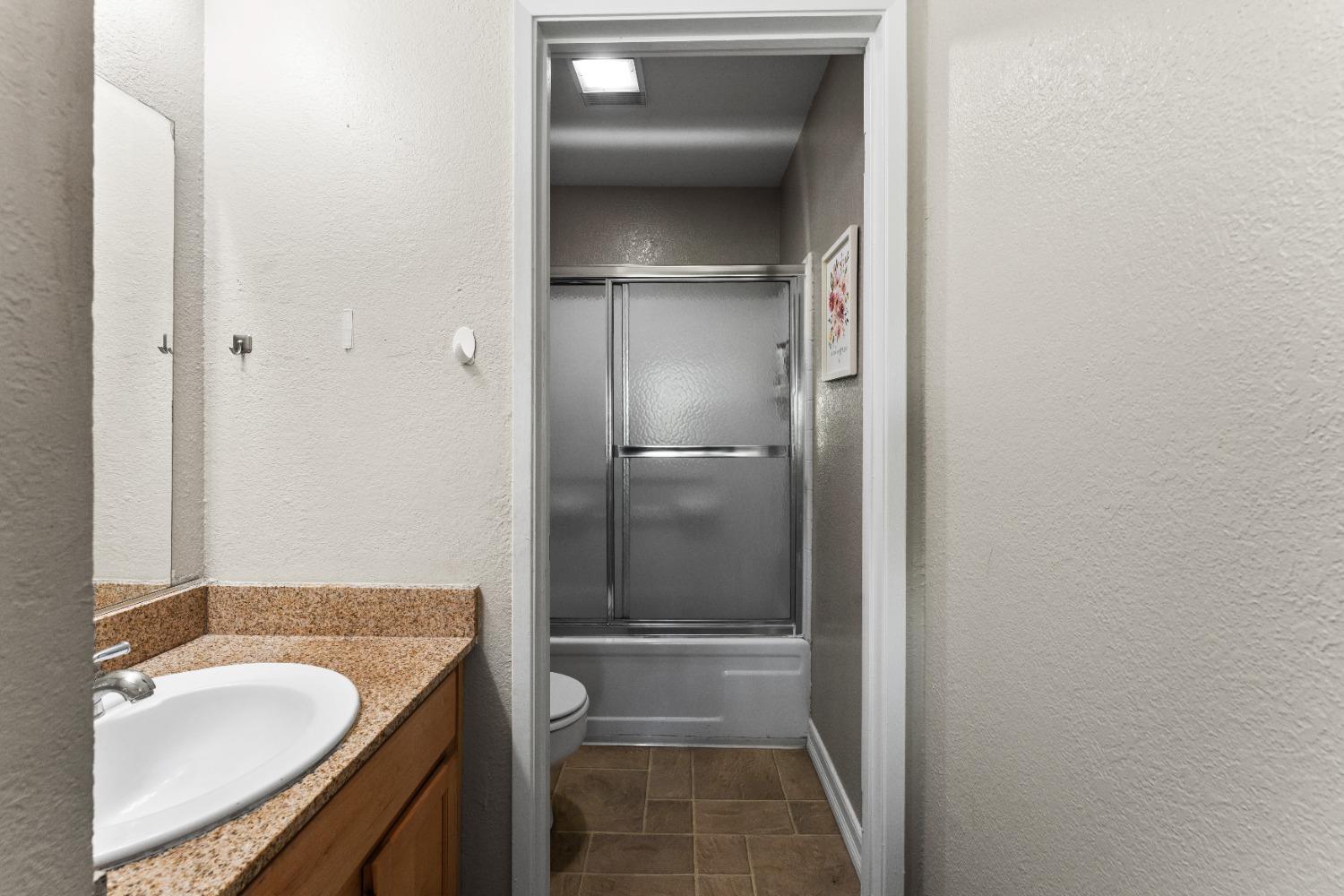 Detail Gallery Image 18 of 30 For 9200 Madison Ave #240,  Orangevale,  CA 95662 - 3 Beds | 2 Baths