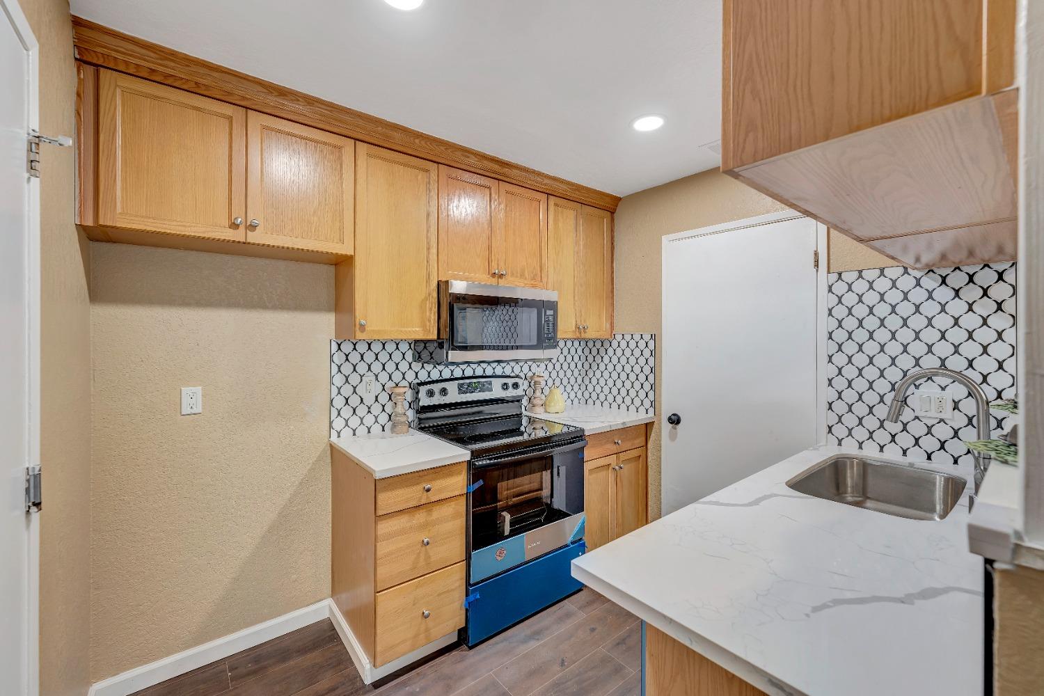 Detail Gallery Image 12 of 34 For 1819 S Cherokee Ln #45,  Lodi,  CA 95240 - 2 Beds | 1 Baths