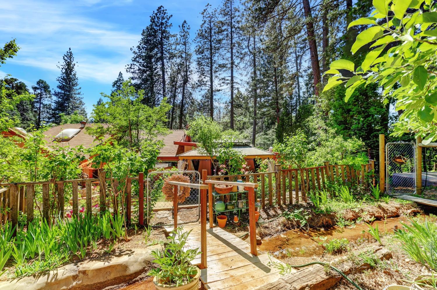 Detail Gallery Image 89 of 94 For 11192 Silver Willow Ln, Nevada City,  CA 95959 - 2 Beds | 2/1 Baths