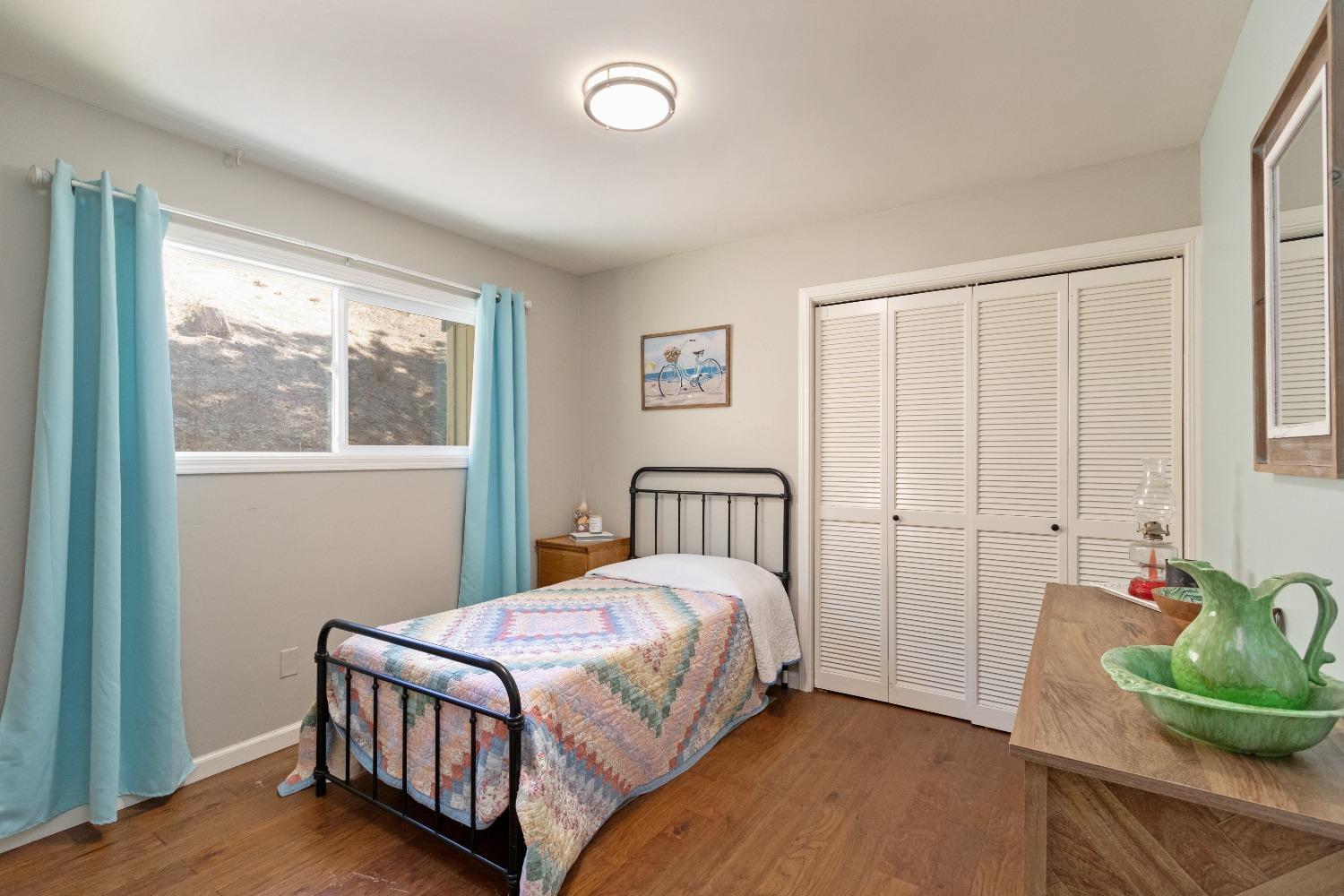 Detail Gallery Image 27 of 60 For 7220 Sly Park Rd, Placerville,  CA 95667 - 3 Beds | 2/1 Baths