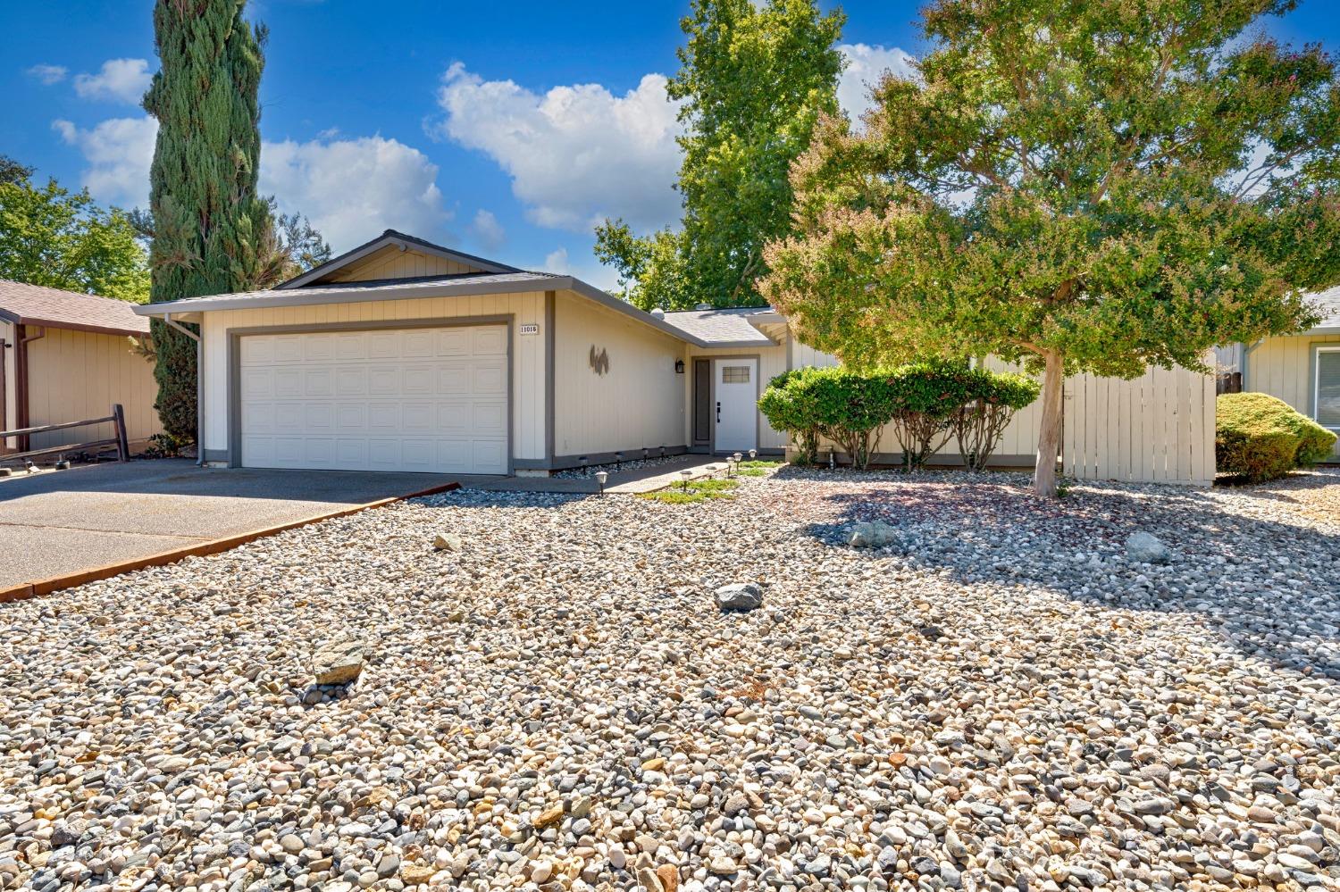 Detail Gallery Image 3 of 32 For 11016 Gingerwood Way, Rancho Cordova,  CA 95670 - 3 Beds | 2 Baths