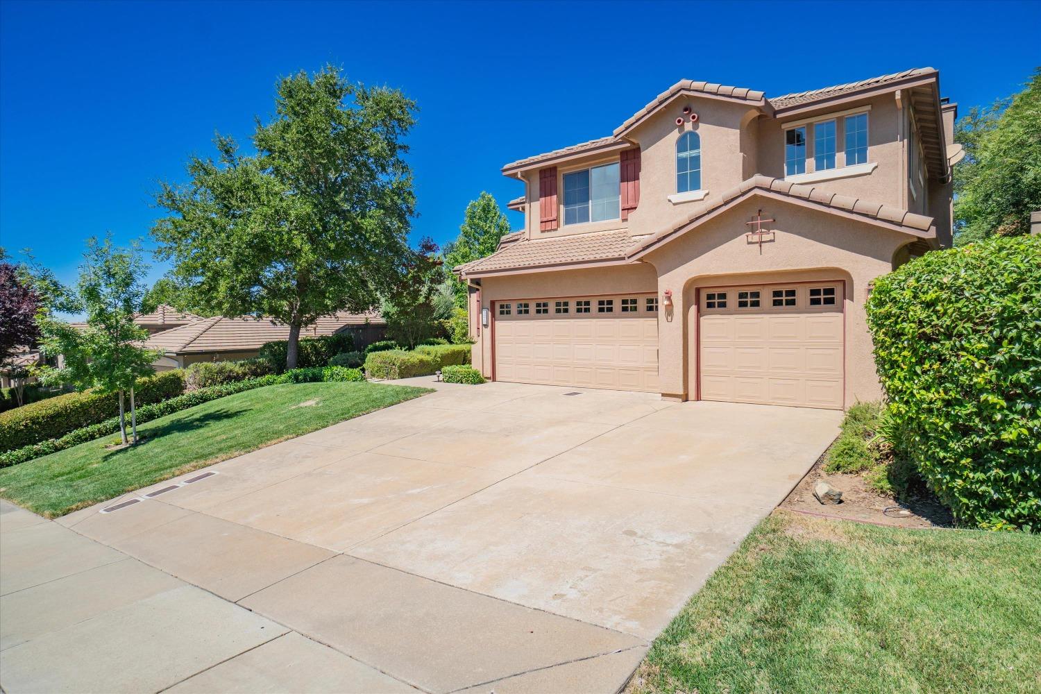 Detail Gallery Image 4 of 50 For 5072 Garlenda Dr, El Dorado Hills,  CA 95762 - 4 Beds | 3 Baths