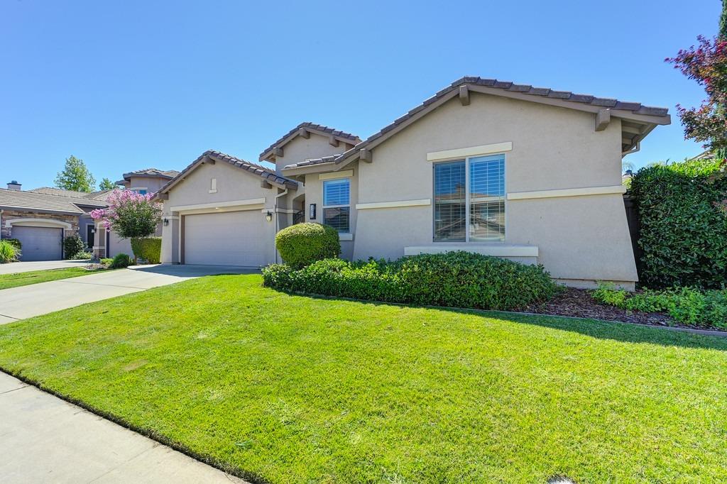 Detail Gallery Image 4 of 42 For 11974 Mandolin Way, Rancho Cordova,  CA 95742 - 4 Beds | 2/1 Baths