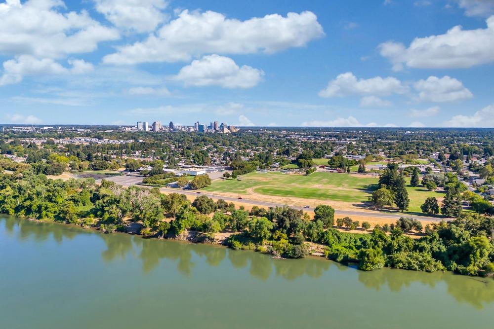 Detail Gallery Image 47 of 49 For 3424 Sweet Pea Way, Sacramento,  CA 95833 - 3 Beds | 2 Baths