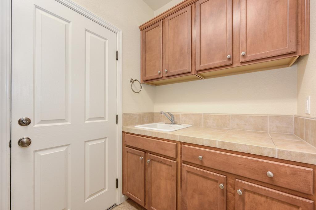 Detail Gallery Image 23 of 42 For 11974 Mandolin Way, Rancho Cordova,  CA 95742 - 4 Beds | 2/1 Baths