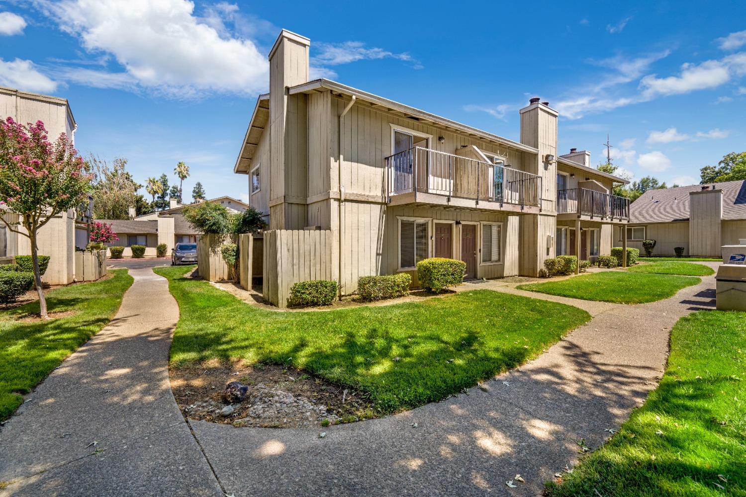 Detail Gallery Image 5 of 34 For 1819 S Cherokee Ln #45,  Lodi,  CA 95240 - 2 Beds | 1 Baths