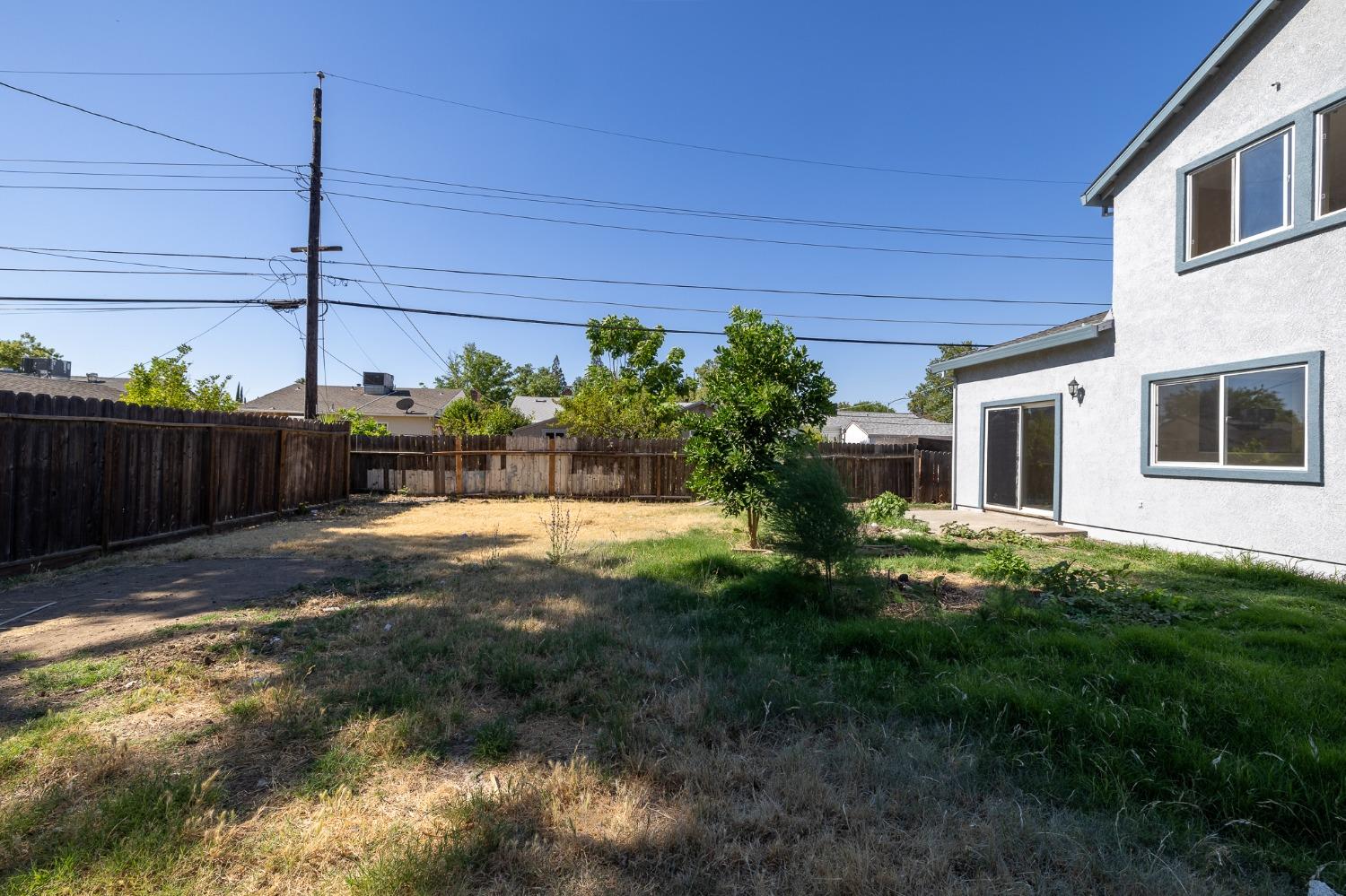 Detail Gallery Image 22 of 24 For 4015 44th St, Sacramento,  CA 95820 - 3 Beds | 2/1 Baths