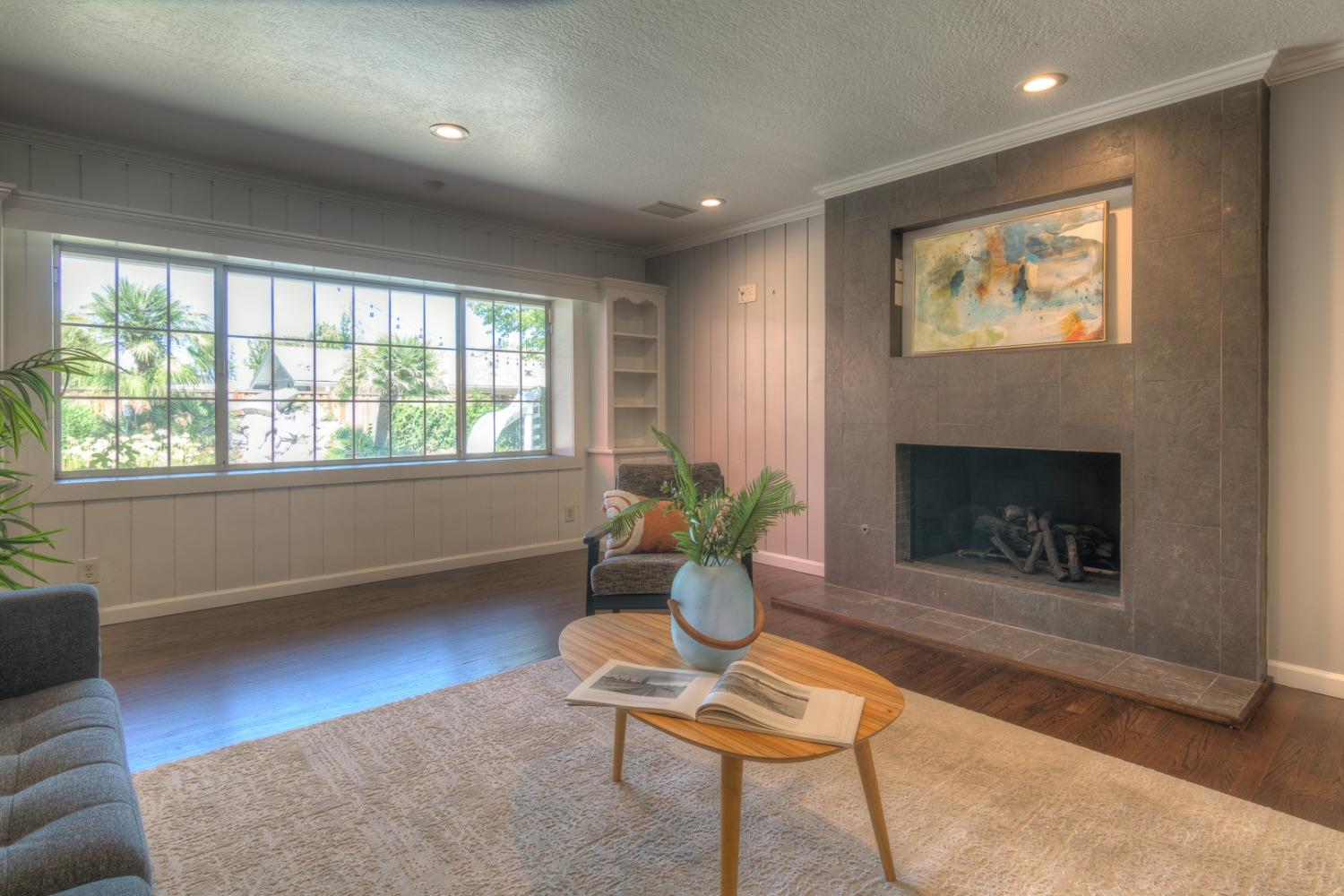 Detail Gallery Image 16 of 60 For 3351 Ben Lomond Dr, Sacramento,  CA 95821 - 3 Beds | 2/1 Baths