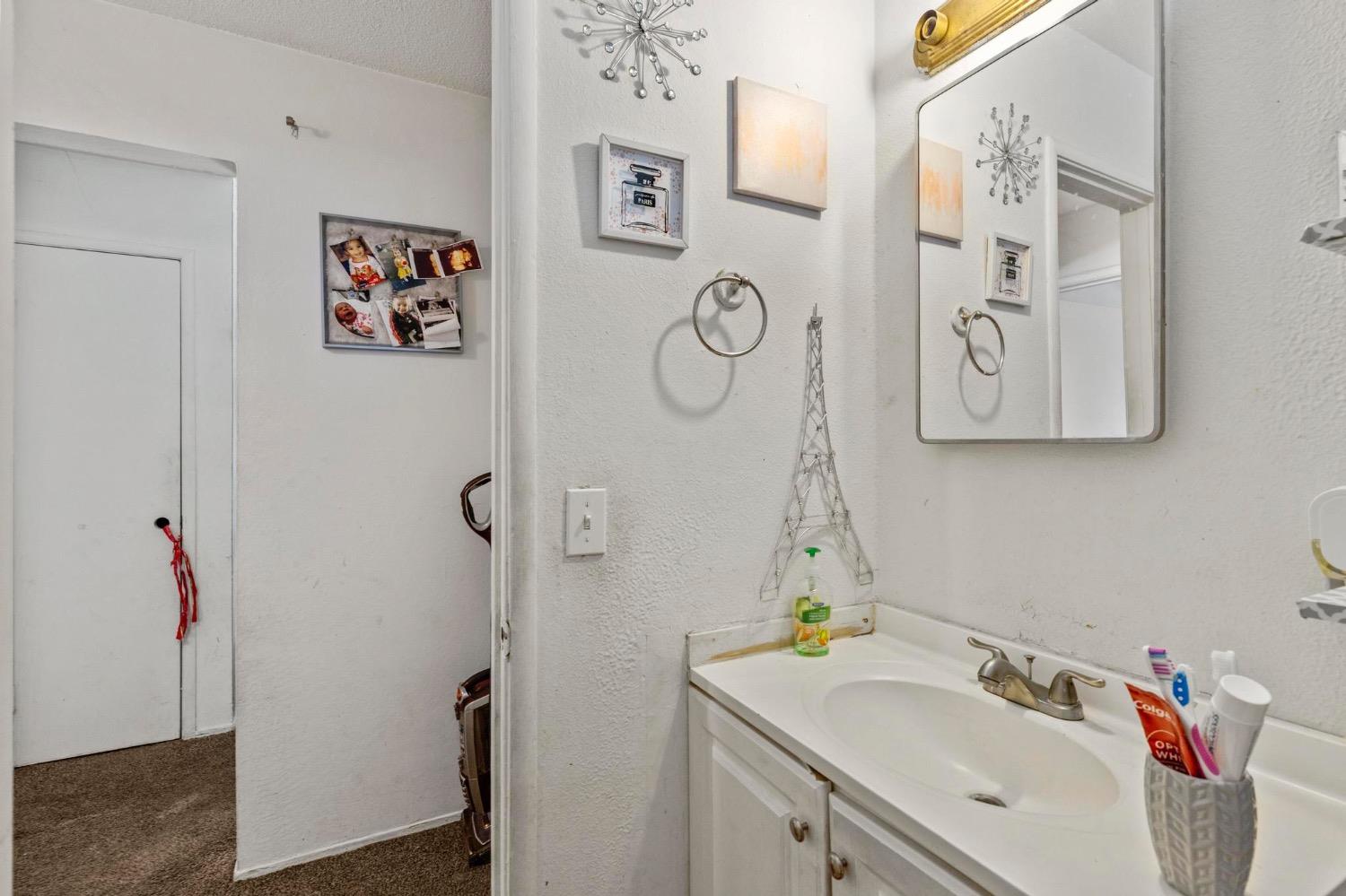 Detail Gallery Image 18 of 30 For 2048 Becky Ln, Yuba City,  CA 95993 - 2 Beds | 1 Baths