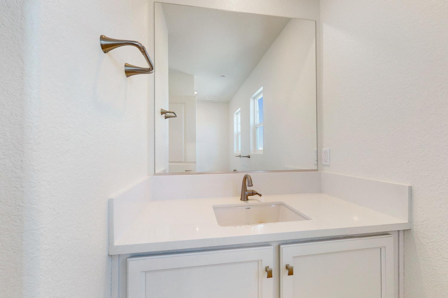 Detail Gallery Image 26 of 30 For 1447 Gwinnett St, Lincoln,  CA 95648 - 3 Beds | 2/1 Baths