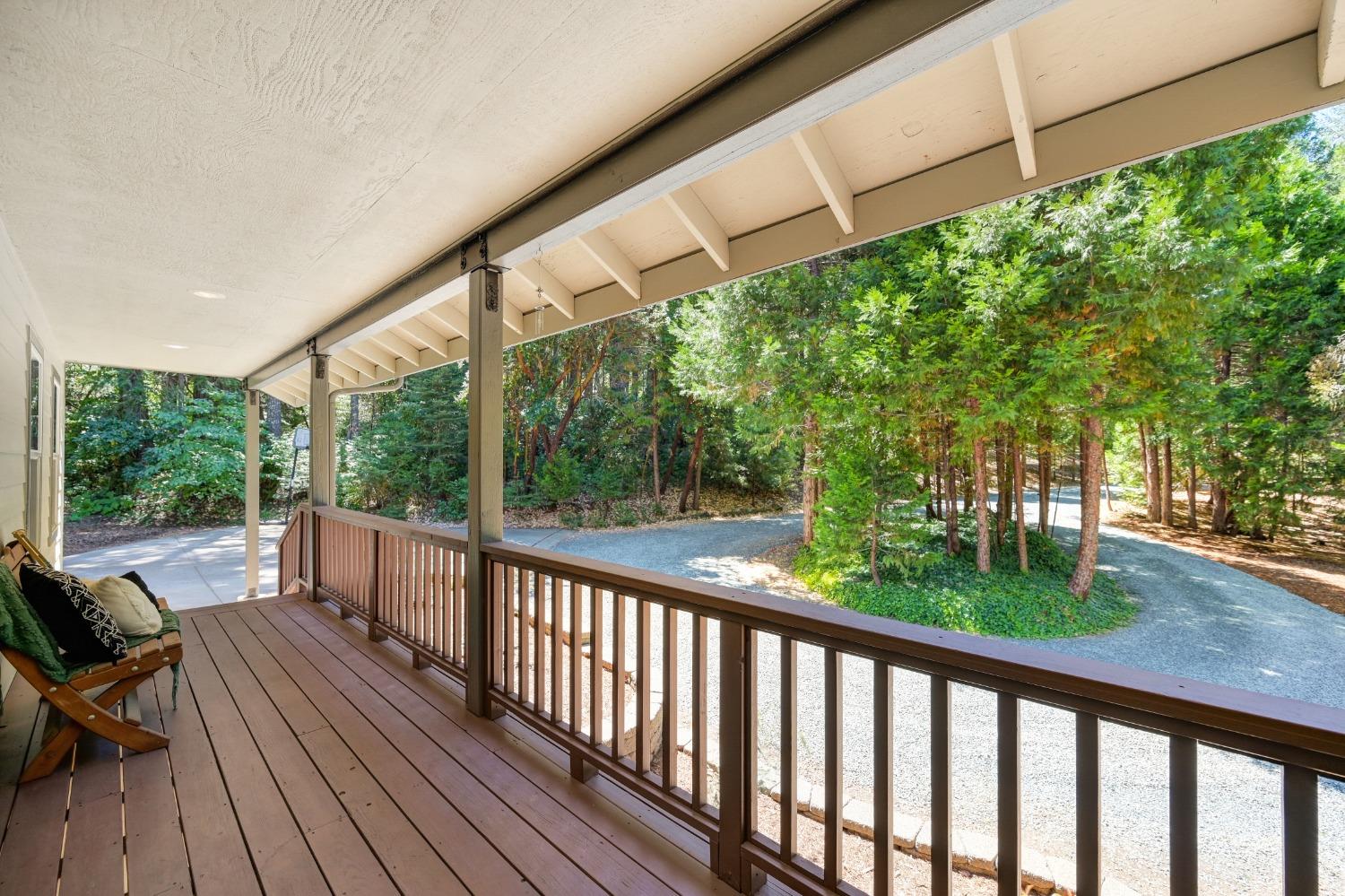 Detail Gallery Image 5 of 91 For 17377 Broken Arrow Pl, Nevada City,  CA 95959 - 4 Beds | 2 Baths