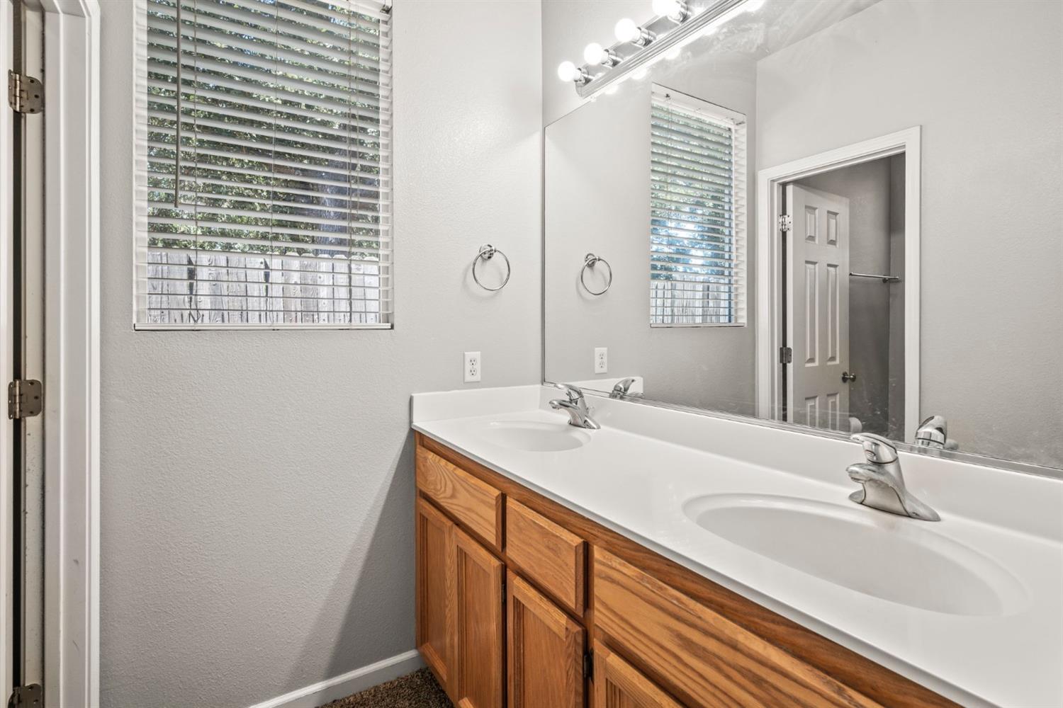 Detail Gallery Image 20 of 38 For 5828 Ayshire Pl, Antelope,  CA 95843 - 3 Beds | 2 Baths