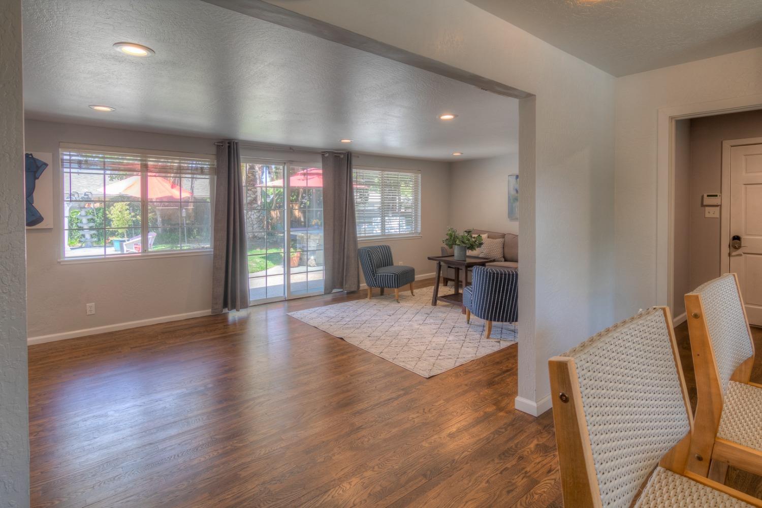 Detail Gallery Image 20 of 60 For 3351 Ben Lomond Dr, Sacramento,  CA 95821 - 3 Beds | 2/1 Baths