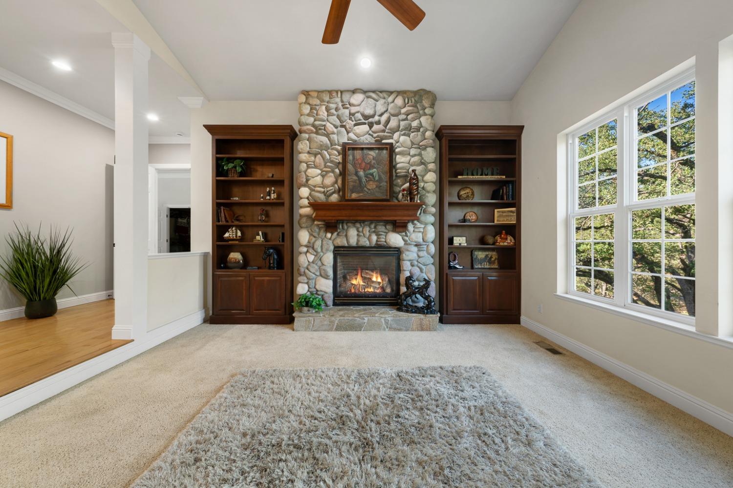 Detail Gallery Image 21 of 99 For 1300 Large Oak Dr, Placerville,  CA 95667 - 3 Beds | 4 Baths