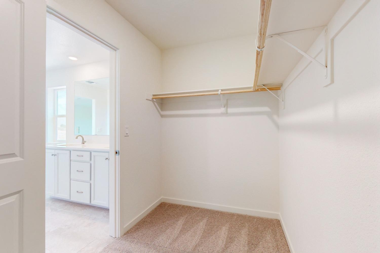 Detail Gallery Image 15 of 30 For 1447 Gwinnett St, Lincoln,  CA 95648 - 3 Beds | 2/1 Baths