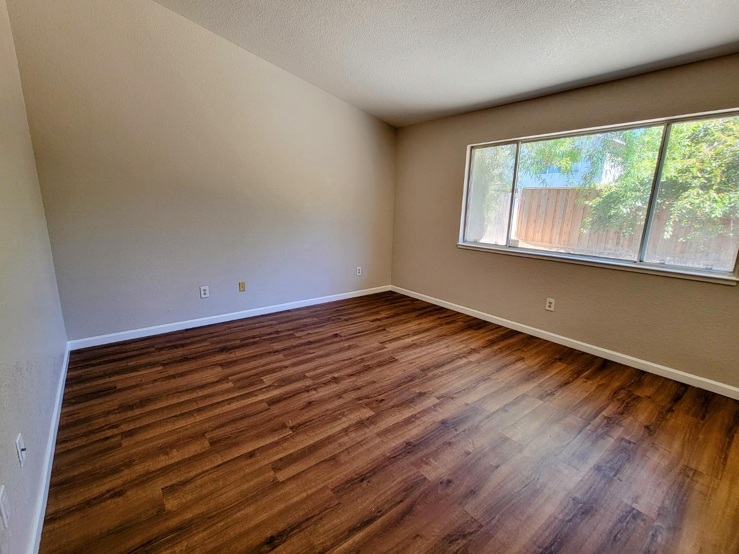 Detail Gallery Image 28 of 57 For 1037 Klemeyer Cir, Stockton,  CA 95206 - 4 Beds | 2 Baths