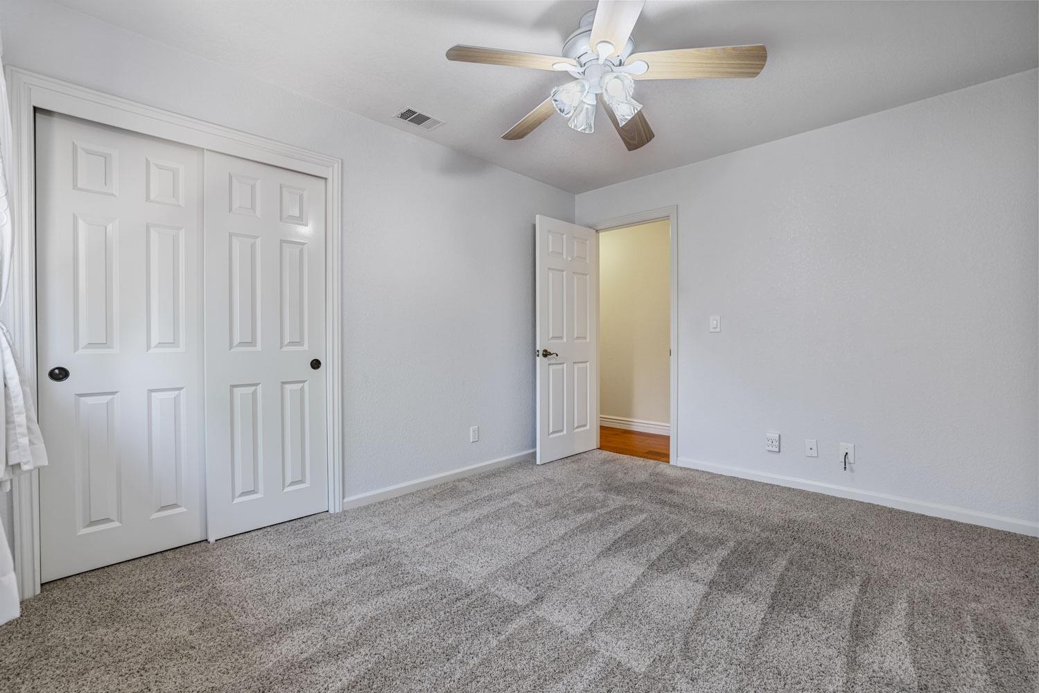 Detail Gallery Image 20 of 44 For 1127 Locust Ave, Manteca,  CA 95337 - 3 Beds | 2 Baths