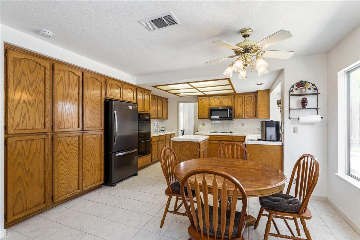 Detail Gallery Image 15 of 54 For 1417 Blue Jay Ct, Tracy,  CA 95376 - 4 Beds | 2/1 Baths