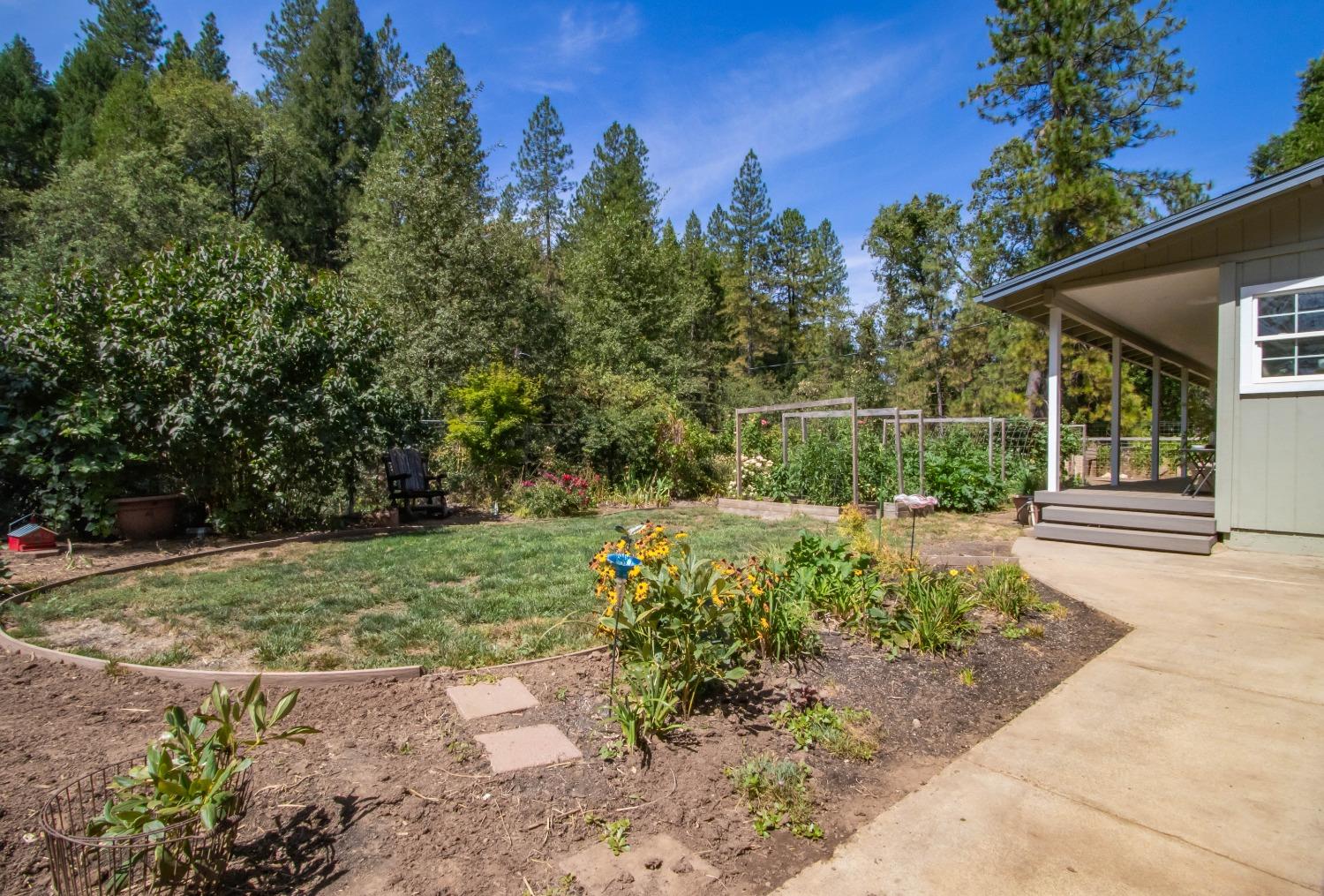 Detail Gallery Image 52 of 60 For 7220 Sly Park Rd, Placerville,  CA 95667 - 3 Beds | 2/1 Baths