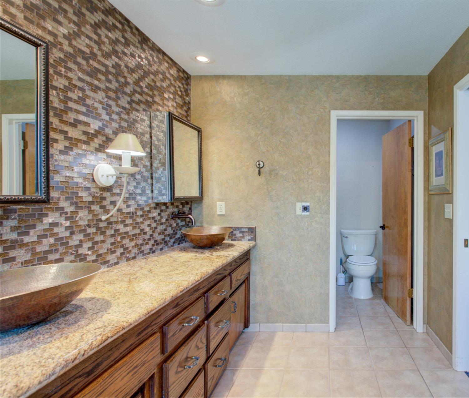 Detail Gallery Image 20 of 34 For 2520 Emerald Way, Turlock,  CA 95382 - 4 Beds | 2 Baths