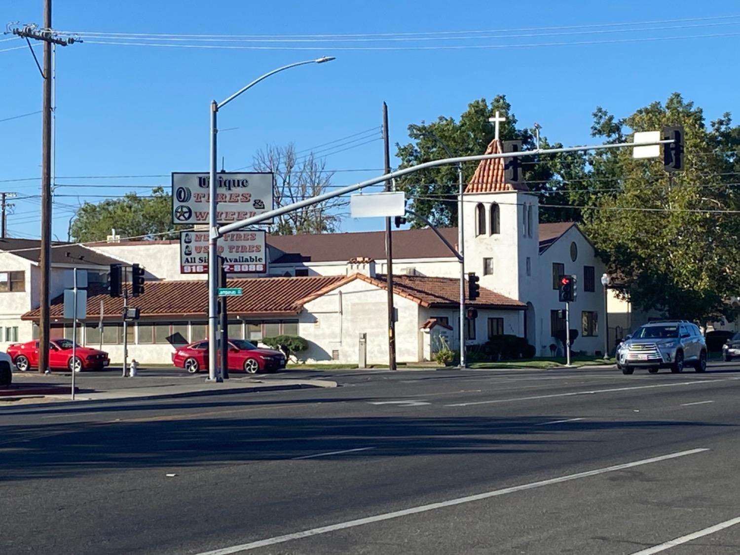 Del Paso Boulevard, Sacramento, California image 3