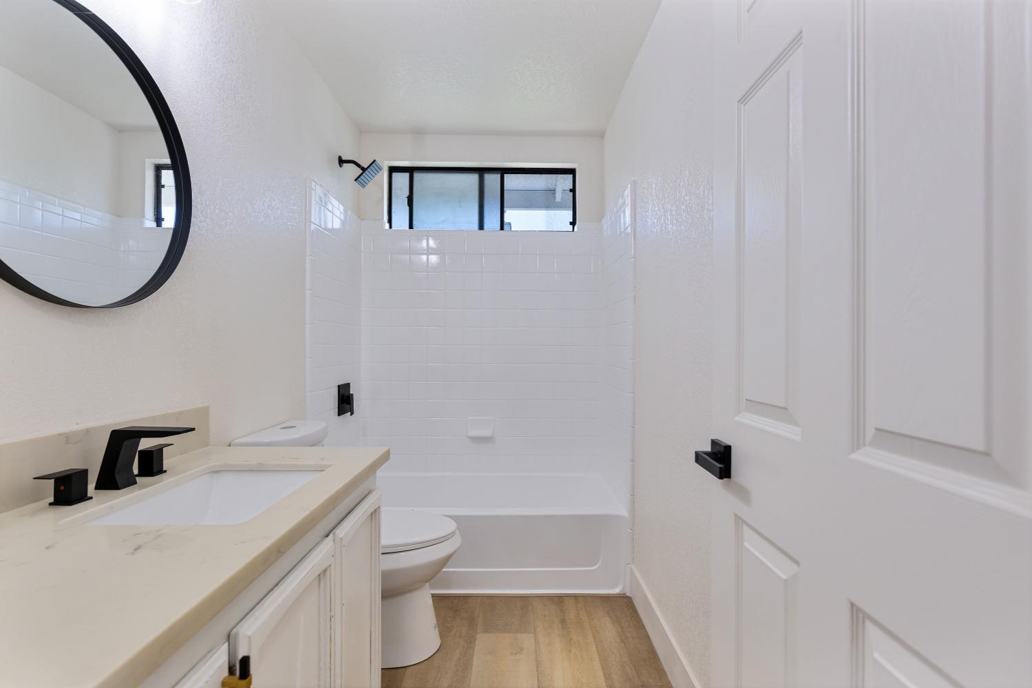 Detail Gallery Image 24 of 49 For 1726 Autumn Way, Lodi,  CA 95242 - 4 Beds | 2/1 Baths