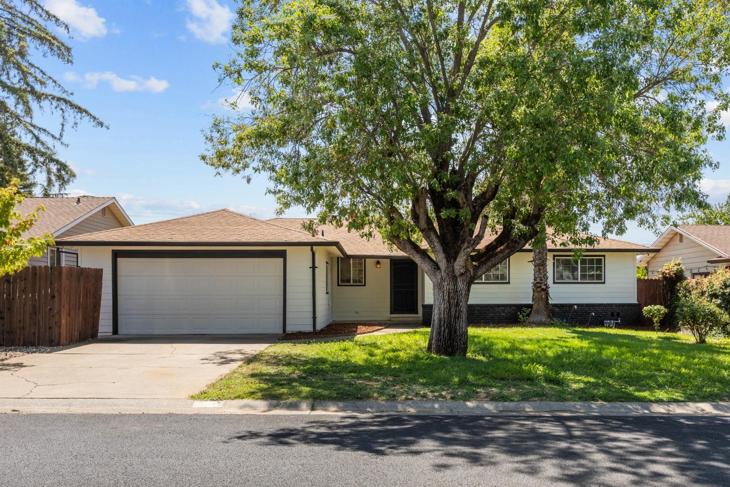 Detail Gallery Image 1 of 1 For 2538 Tannat Way, Rancho Cordova,  CA 95670 - 3 Beds | 2 Baths