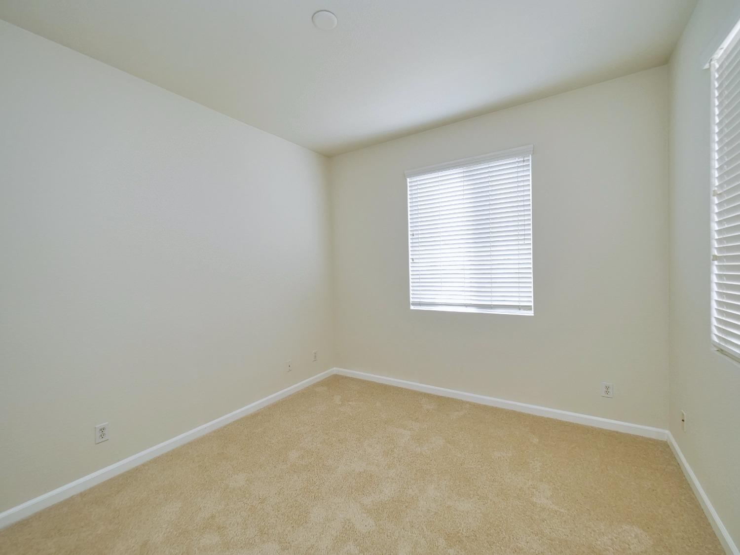 Detail Gallery Image 34 of 85 For 3301 Myna Way, Sacramento,  CA 95834 - 4 Beds | 2/1 Baths