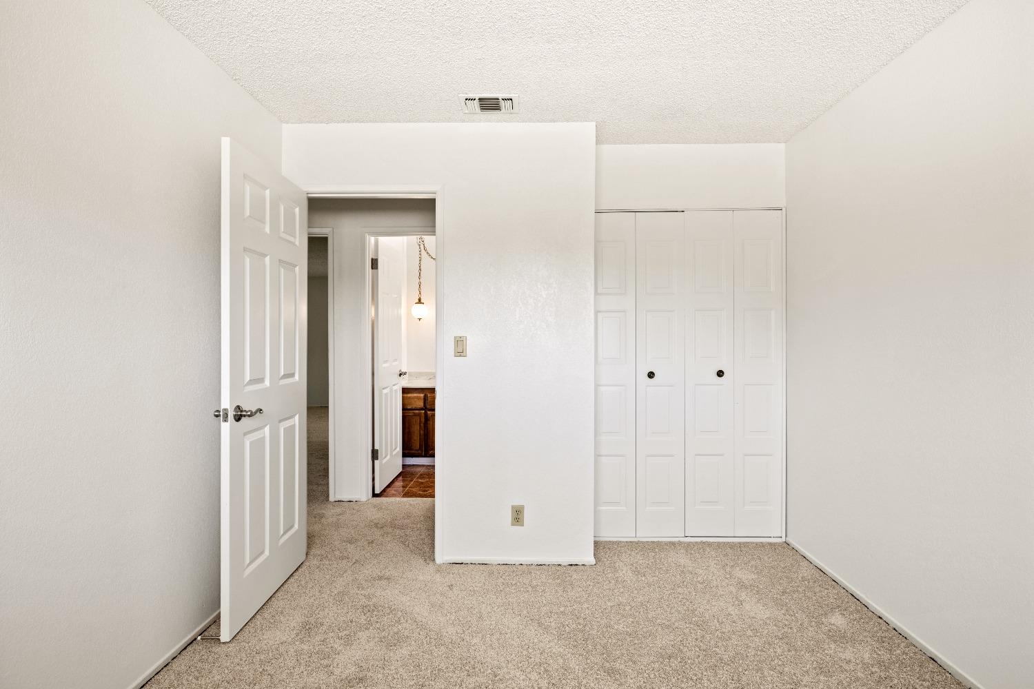 Detail Gallery Image 28 of 36 For 8013 Hoopes Dr, Citrus Heights,  CA 95610 - 3 Beds | 2/1 Baths