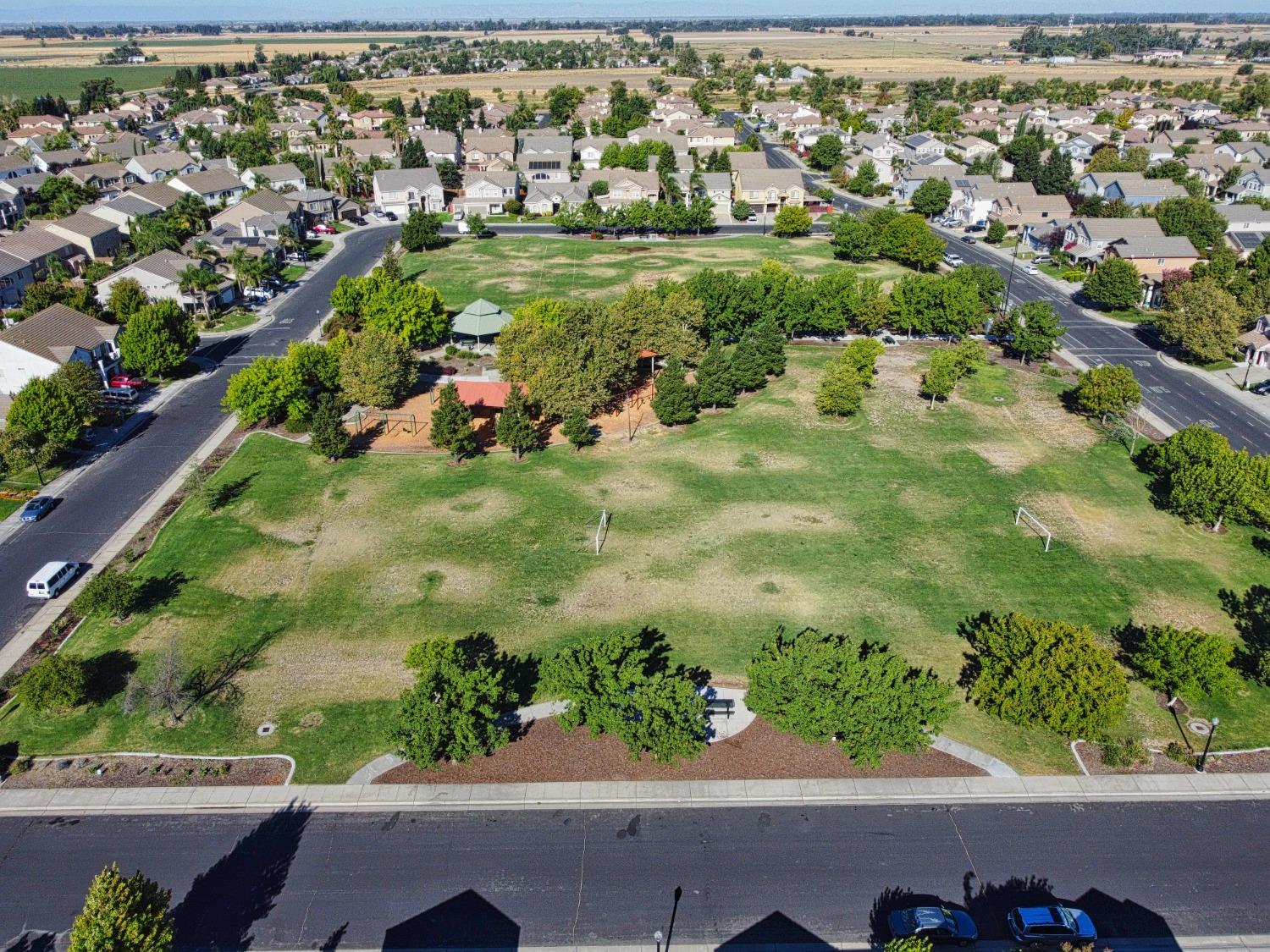 Detail Gallery Image 82 of 85 For 3301 Myna Way, Sacramento,  CA 95834 - 4 Beds | 2/1 Baths