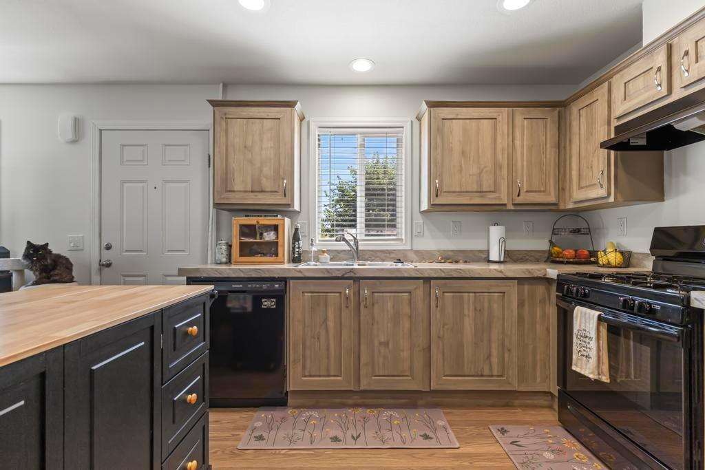 Detail Gallery Image 4 of 37 For 2019 Hammonton Smartville Rd 48, Marysville,  CA 95901 - 2 Beds | 2 Baths