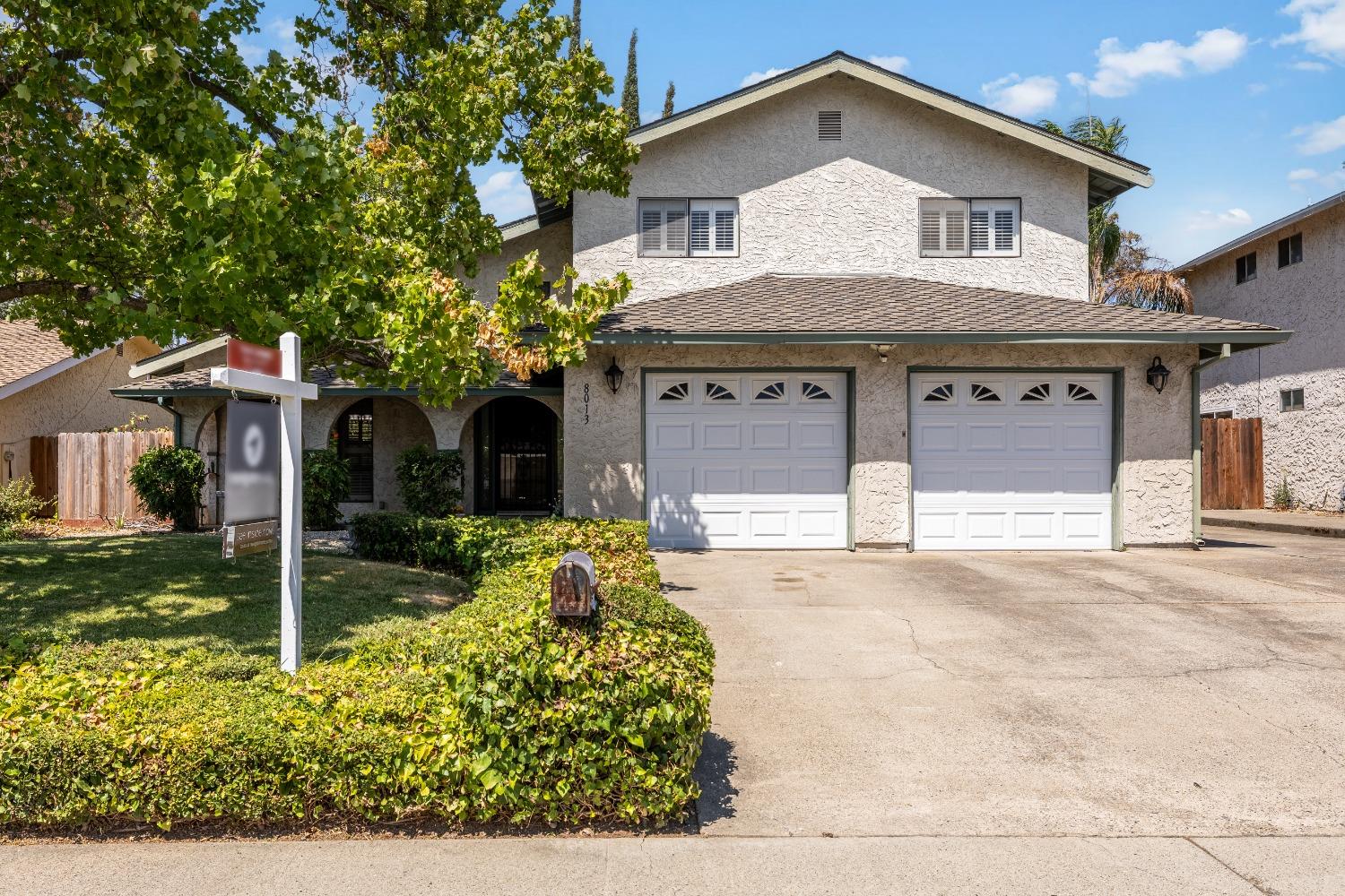 Detail Gallery Image 1 of 36 For 8013 Hoopes Dr, Citrus Heights,  CA 95610 - 3 Beds | 2/1 Baths